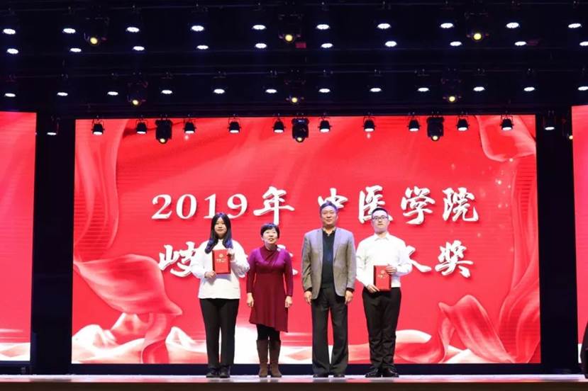 0e75834890e34693e8f9933dba423ded