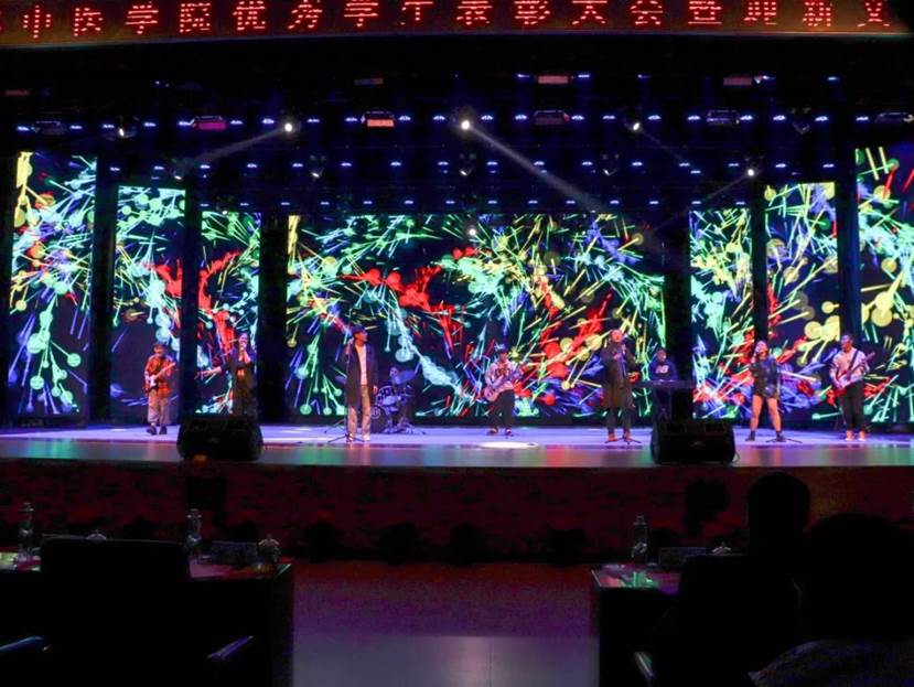 4d68684fb3650b305fb100ba3d81e35f